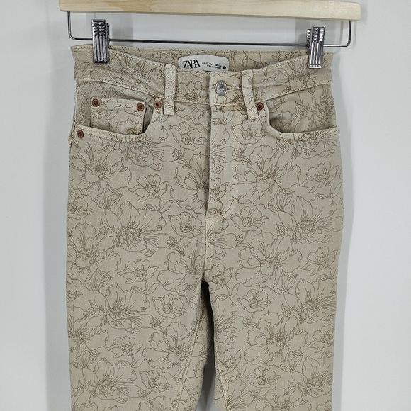 Zara | "The Dreed Flare" jeans - Picture 3 of 7